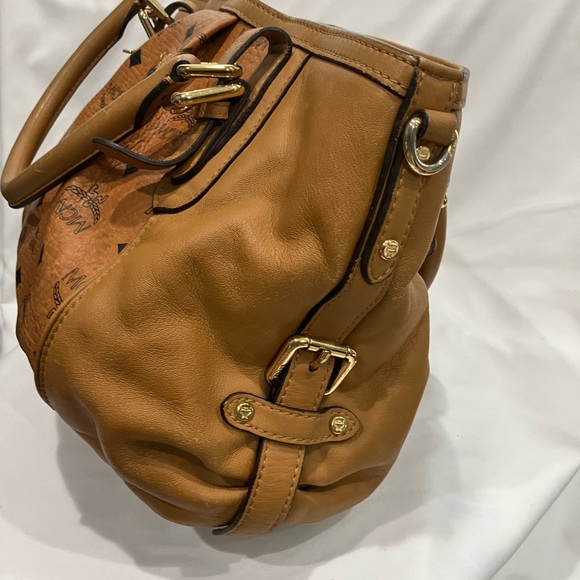 MCM Handbag - Picture 11 of 16